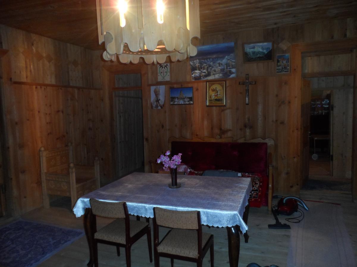 Hotel Tekla Ushguli ภายนอก รูปภาพ